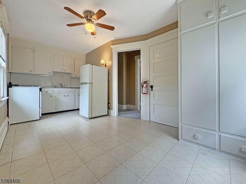 Interior, Kitchen, Washer