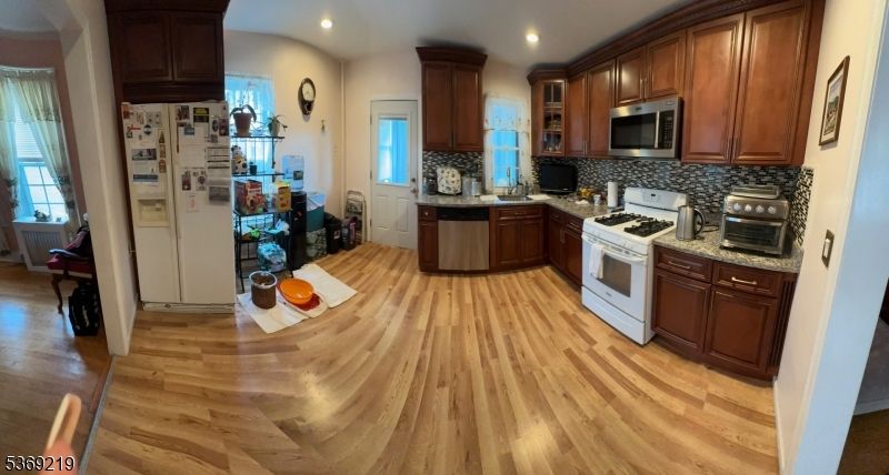 Interior, Kitchen, Recessed Lighting, Wood Texture Flooring