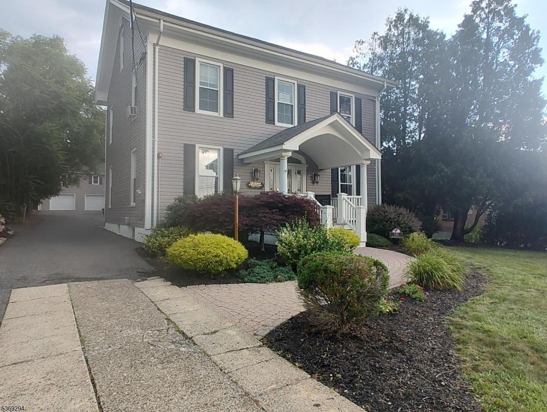 Backyard, Exterior, Facade, Georgian