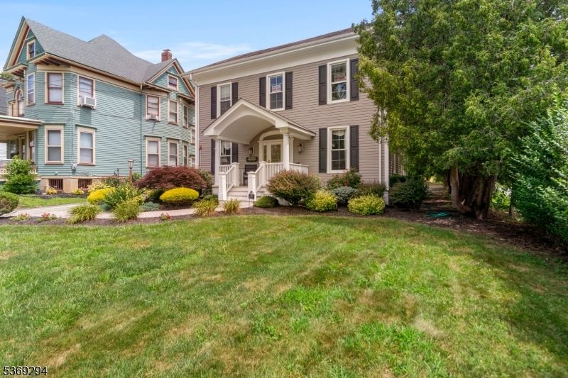 Backyard, Exterior, Facade, Georgian