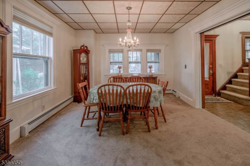 Chandelier, Dining room, Interior