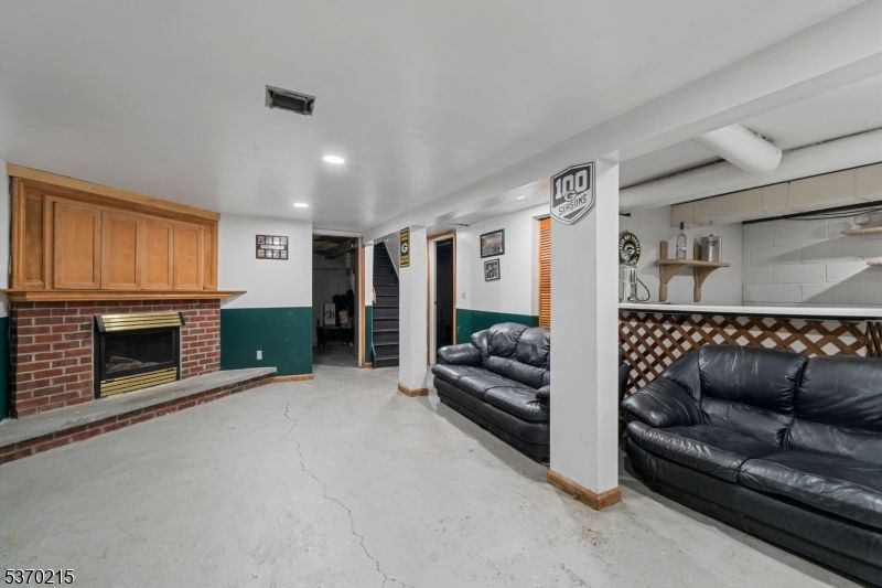 Fireplace, Interior, Recessed Lighting