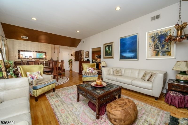 Dining room, Interior, Living room, Pendant Lights, Recessed Lighting, Wood Texture Flooring