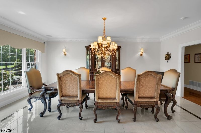 Chandelier, Dining room, Interior