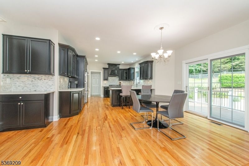 Chandelier, Dining room, Interior, Kitchen, Recessed Lighting, Wood Texture Flooring