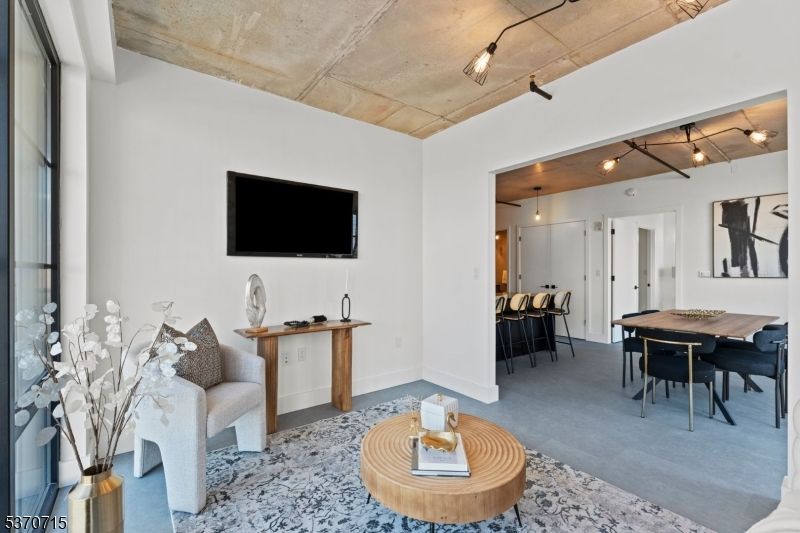 Dining room, Interior