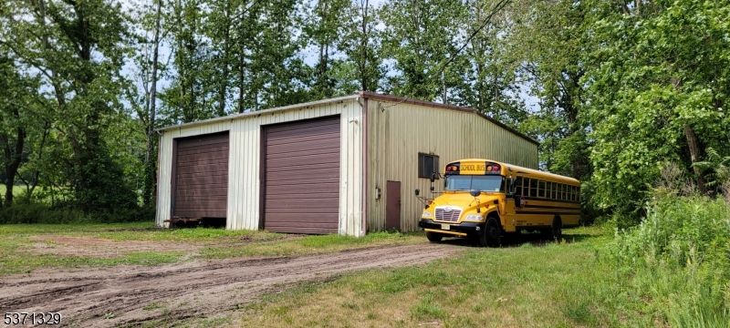 Backyard, Detached Garage, Exterior