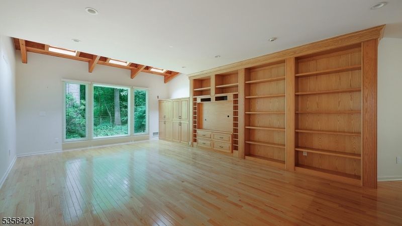 Empty room, Interior, Recessed Lighting, Wooden Beams, Wood Texture Flooring