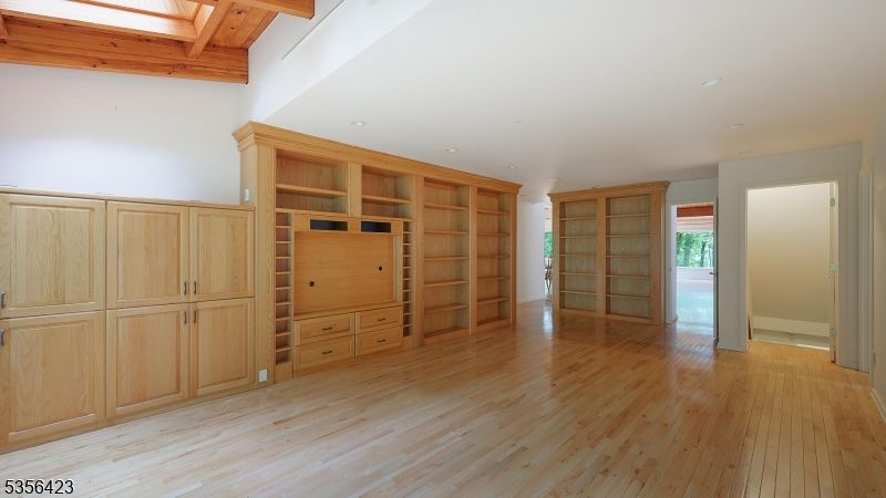 Empty room, Interior, Recessed Lighting, Wooden Beams, Wooden Ceilings, Wood Texture Flooring