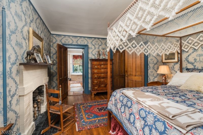 Bedroom, Fireplace, Interior, Wood Texture Flooring