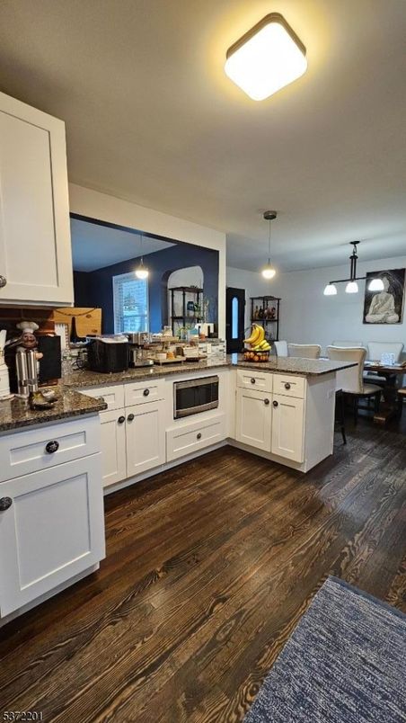 Dining room, Interior, Kitchen, Pendant Lights, Wood Texture Flooring