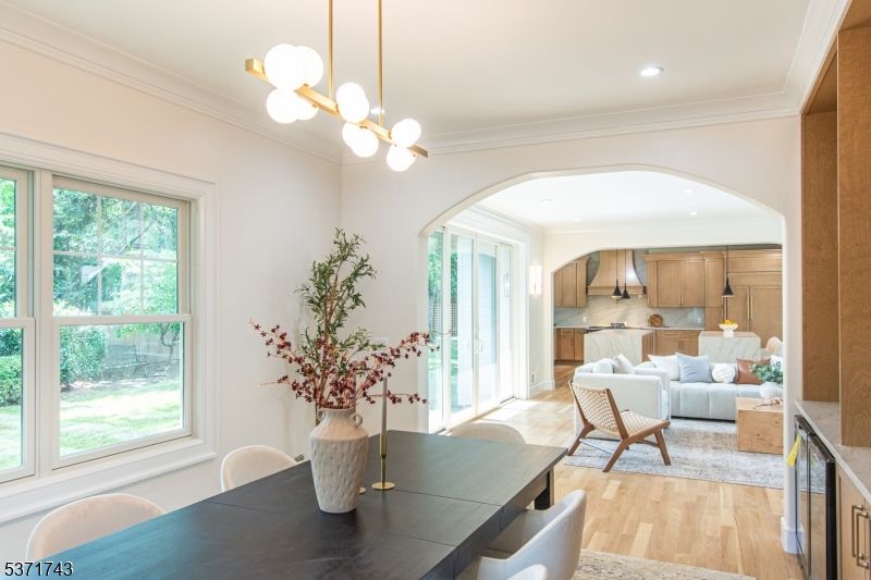 Dining room, Interior, Kitchen, Living room, Pendant Lights, Recessed Lighting, Wood Texture Flooring