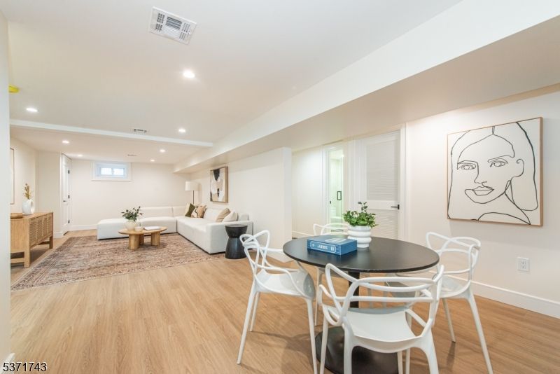 Dining room, Interior, Living room, Recessed Lighting, Wood Texture Flooring