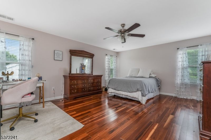 Bedroom, Home Office, Interior, Wood Texture Flooring