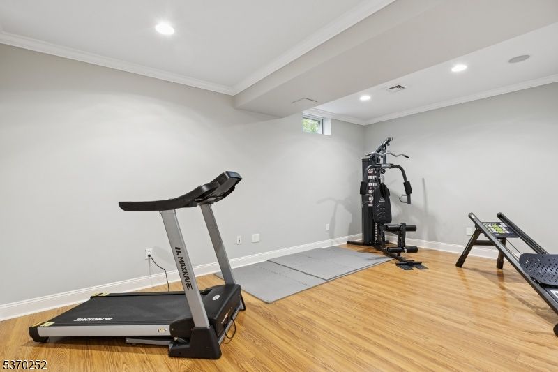 Fitness Equipment, Interior, Recessed Lighting, Wood Texture Flooring