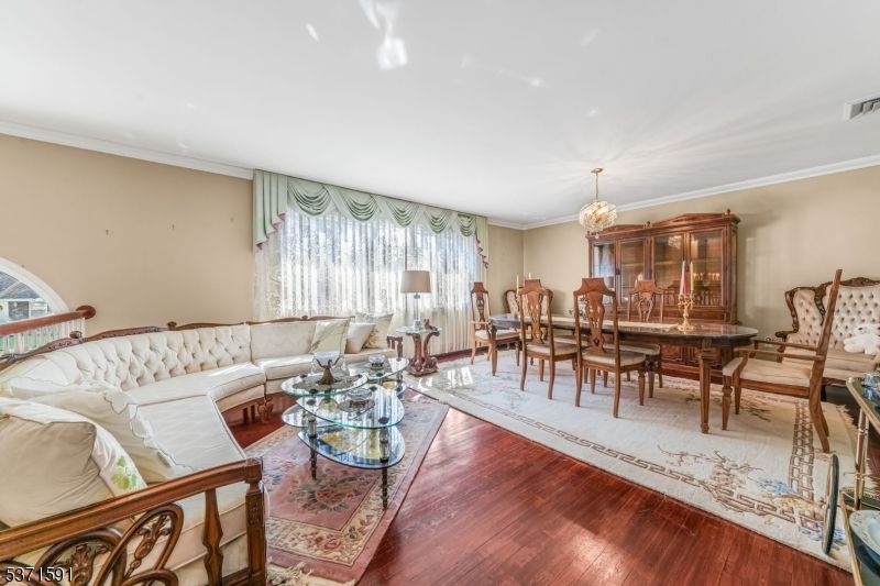 Chandelier, Dining room, Interior, Living room, Wood Texture Flooring