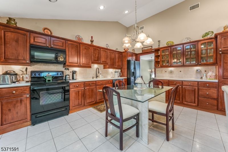 Chandelier, Dining room, Interior, Kitchen, Recessed Lighting