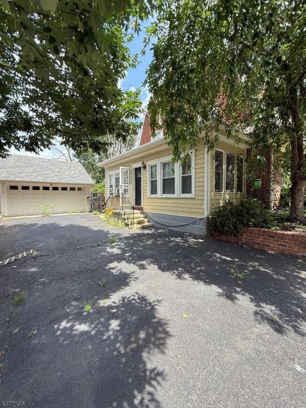 Attached, Backyard, Exterior, Facade, Cape Cod