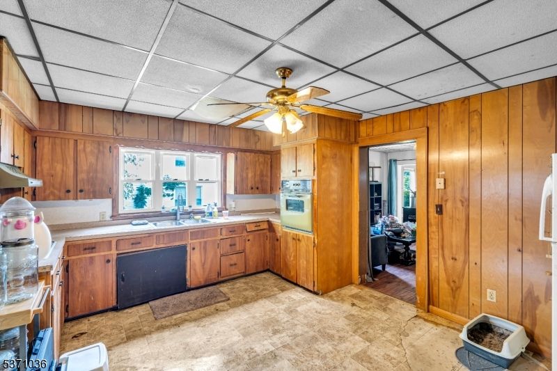 Interior, Kitchen, Wooden Walls