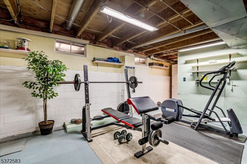 Fitness Equipment, Interior, Wooden Beams