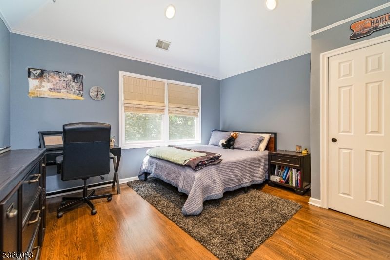 Bedroom, Home Office, Interior, Recessed Lighting, Wood Texture Flooring