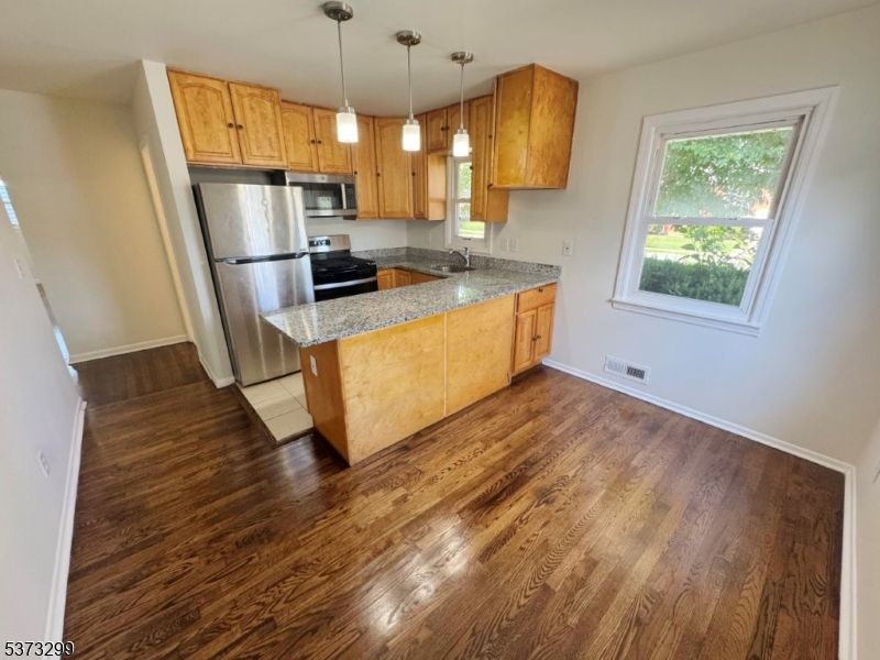 Interior, Kitchen, Pendant Lights, Wood Texture Flooring