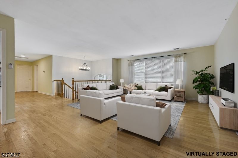 Dining room, Interior, Living room, Pendant Lights, Recessed Lighting, Wood Texture Flooring