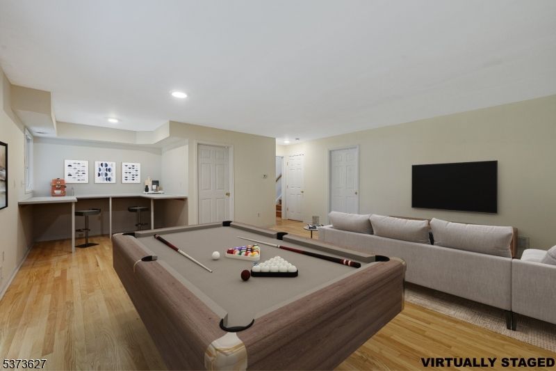 Billiard Table, Game Room, Interior, Living room, Recessed Lighting, Wood Texture Flooring