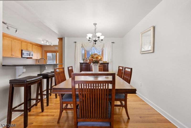 Chandelier, Dining room, Interior, Kitchen, Wood Texture Flooring