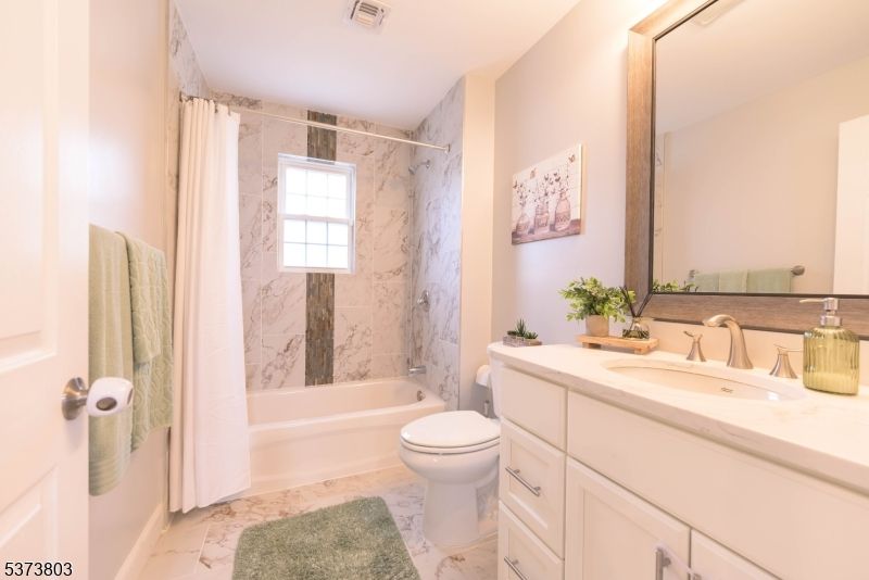 Bathroom, Interior, Marble, Marble Walls