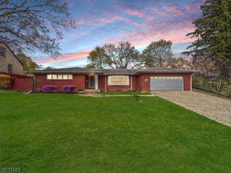 Attached, Exterior, Facade, Brick Facade, Ranch