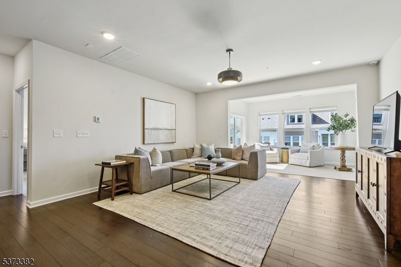 Interior, Living room, Pendant Lights, Recessed Lighting, Wood Texture Flooring