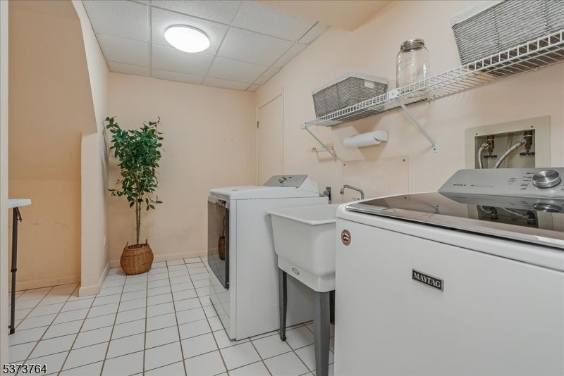 Interior, Washer