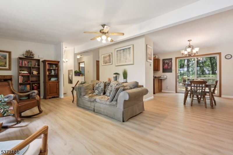 Chandelier, Dining room, Interior, Living room, Wood Texture Flooring