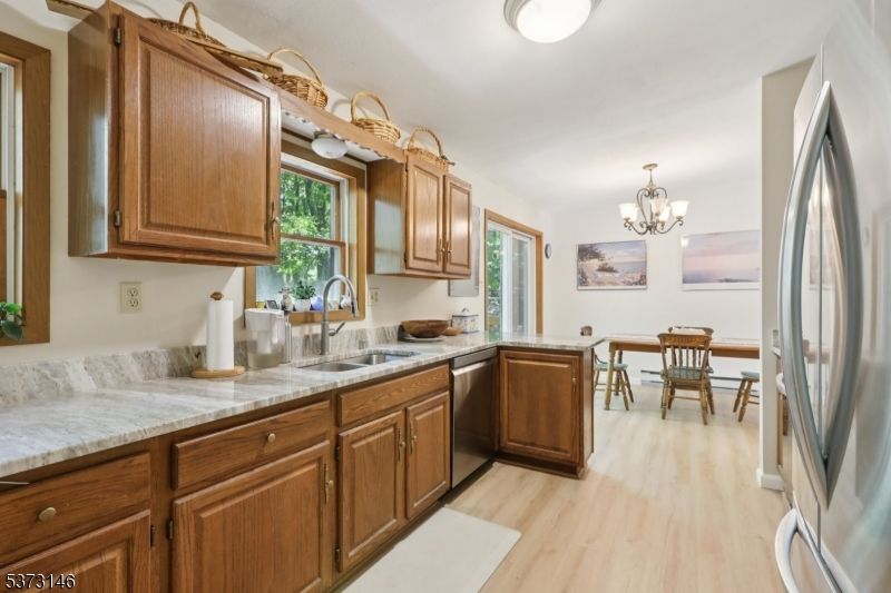 Chandelier, Dining room, Interior, Kitchen, Wood Texture Flooring