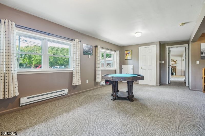 Billiard Table, Game Room, Interior