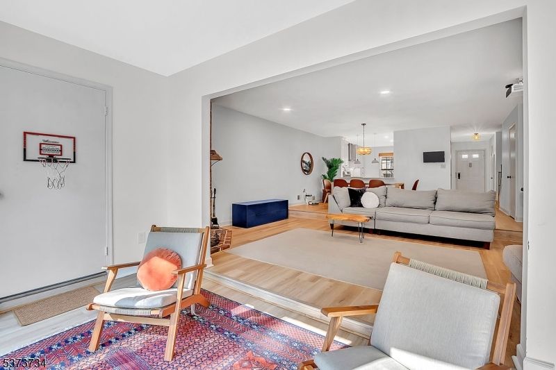 Dining room, Interior, Living room, Pendant Lights, Recessed Lighting, Wood Texture Flooring