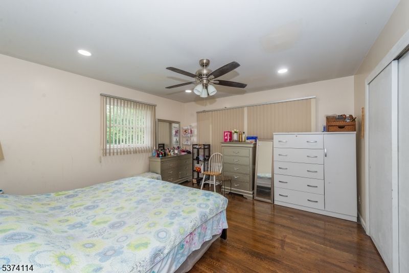 Bedroom, Home Office, Interior, Recessed Lighting, Wood Texture Flooring
