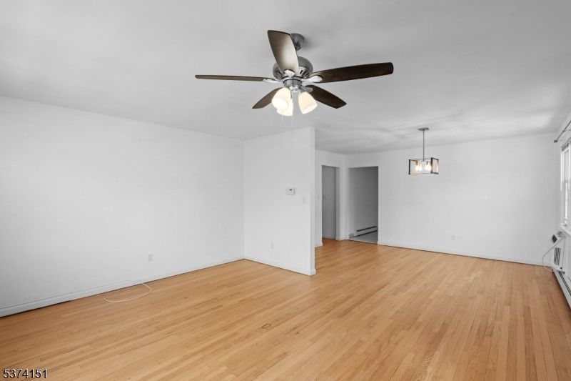Empty room, Interior, Pendant Lights, Wood Texture Flooring