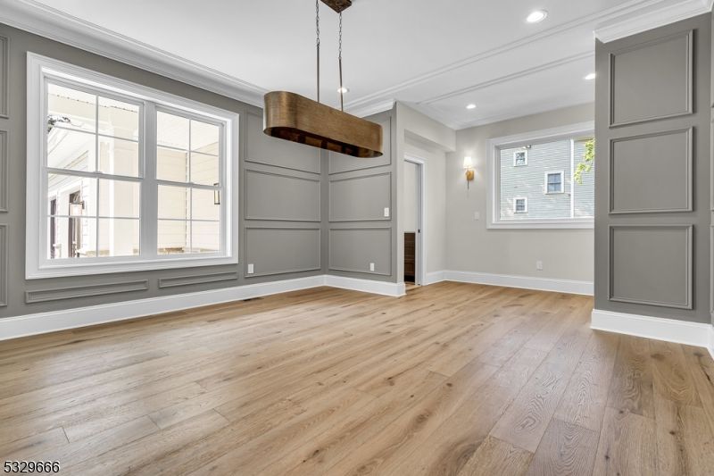 Empty room, Interior, Pendant Lights, Recessed Lighting, Wood Texture Flooring