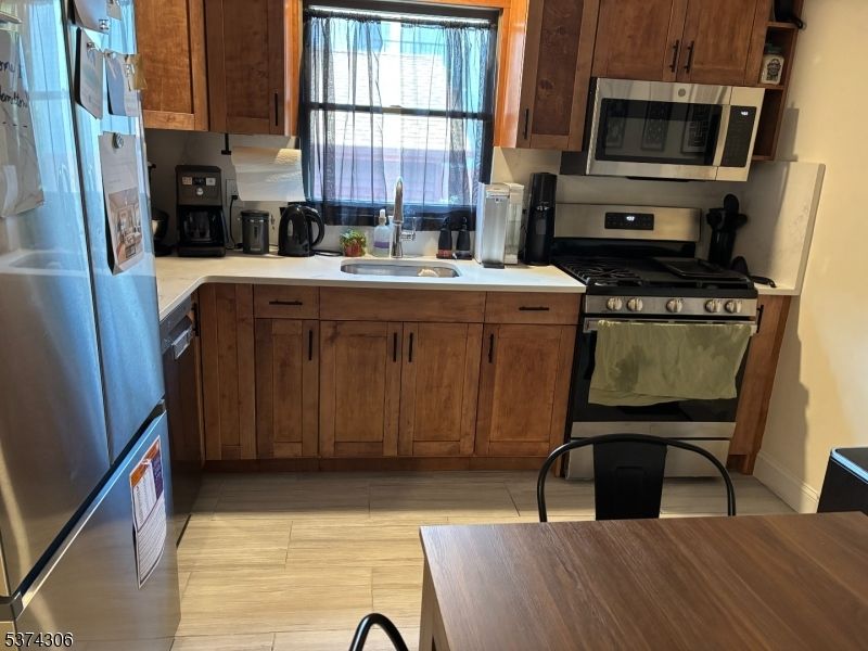Interior, Kitchen, Stainless Steel Appliances