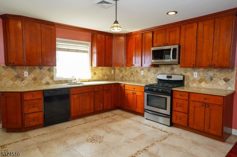 Interior, Kitchen, Pendant Lights, Recessed Lighting, Stainless Steel Appliances