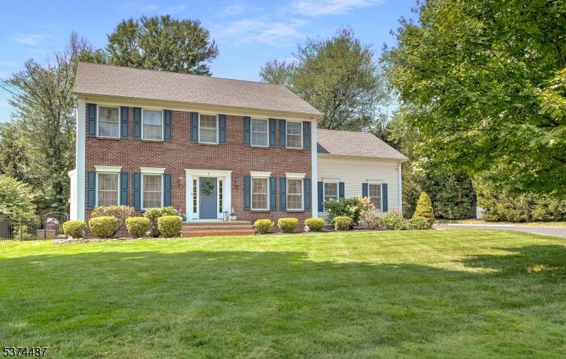 Backyard, Exterior, Facade, Brick Facade, Georgian