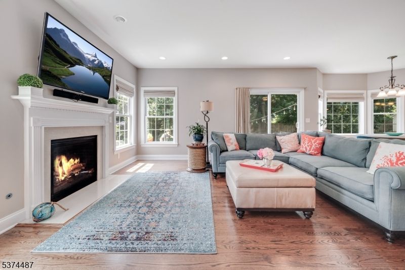 Fireplace, Interior, Living room, Pendant Lights, Recessed Lighting, Wood Texture Flooring