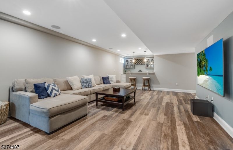 Interior, Living room, Pendant Lights, Recessed Lighting, Wood Texture Flooring