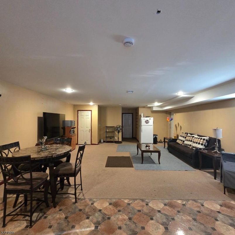 Dining room, Interior, Recessed Lighting