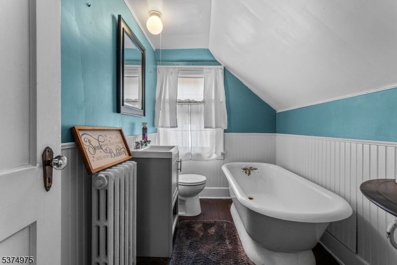 Bathroom, Free Standing Baths, Interior