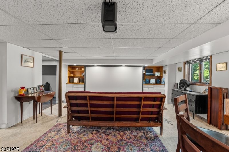 Interior, Projection Screen, Recessed Lighting, Theatre Room