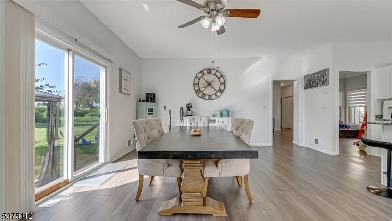 Dining room, Interior, Wood Texture Flooring