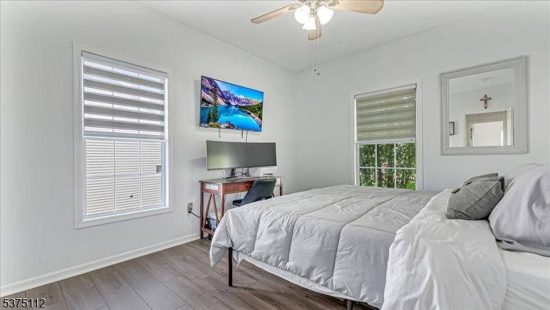 Bedroom, Home Office, Interior, Wood Texture Flooring